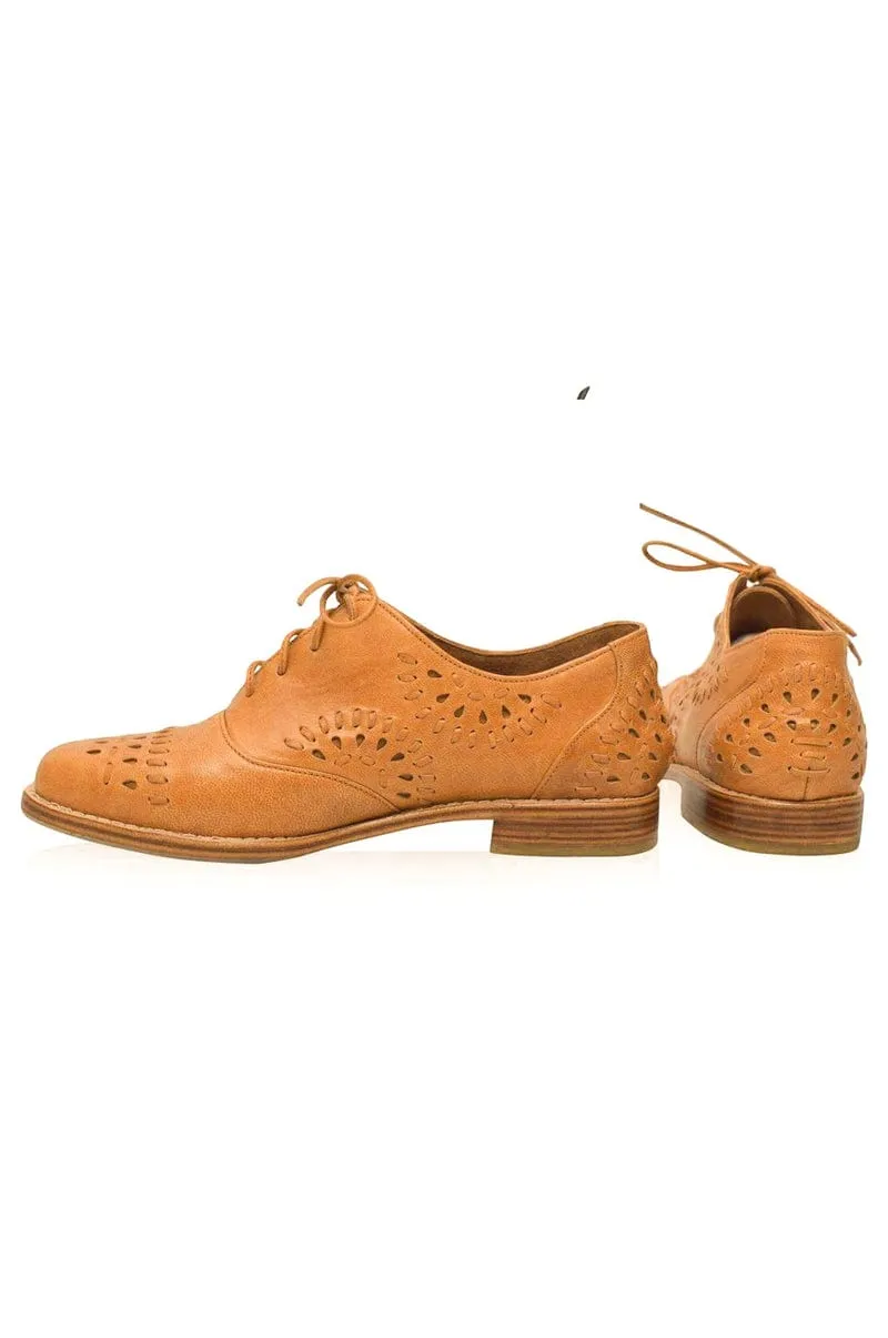 Heartbreak Leather Oxfords in Dark Tan