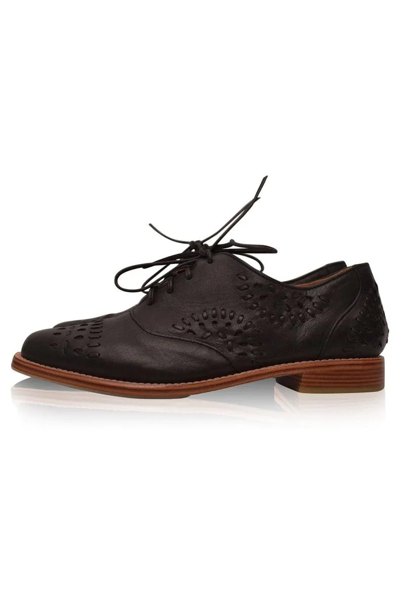 Heartbreak Leather Oxfords in Dark Tan