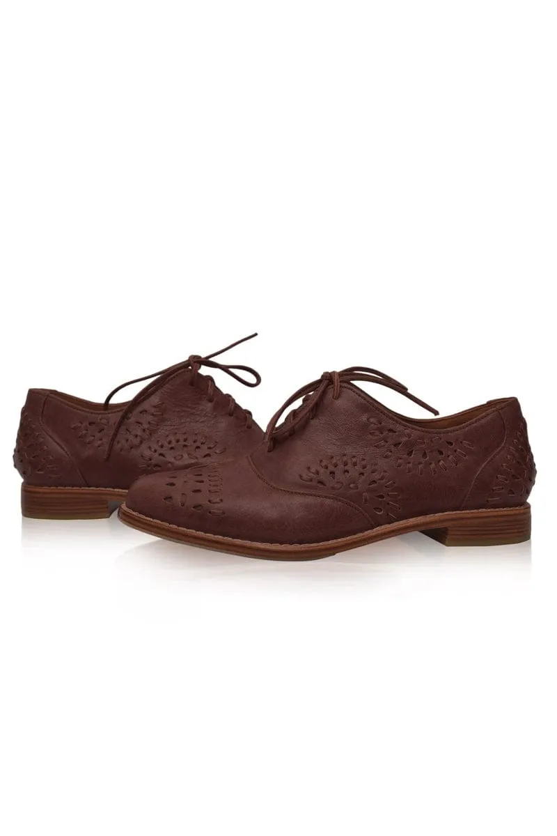 Heartbreak Leather Oxfords in Vintage Brown