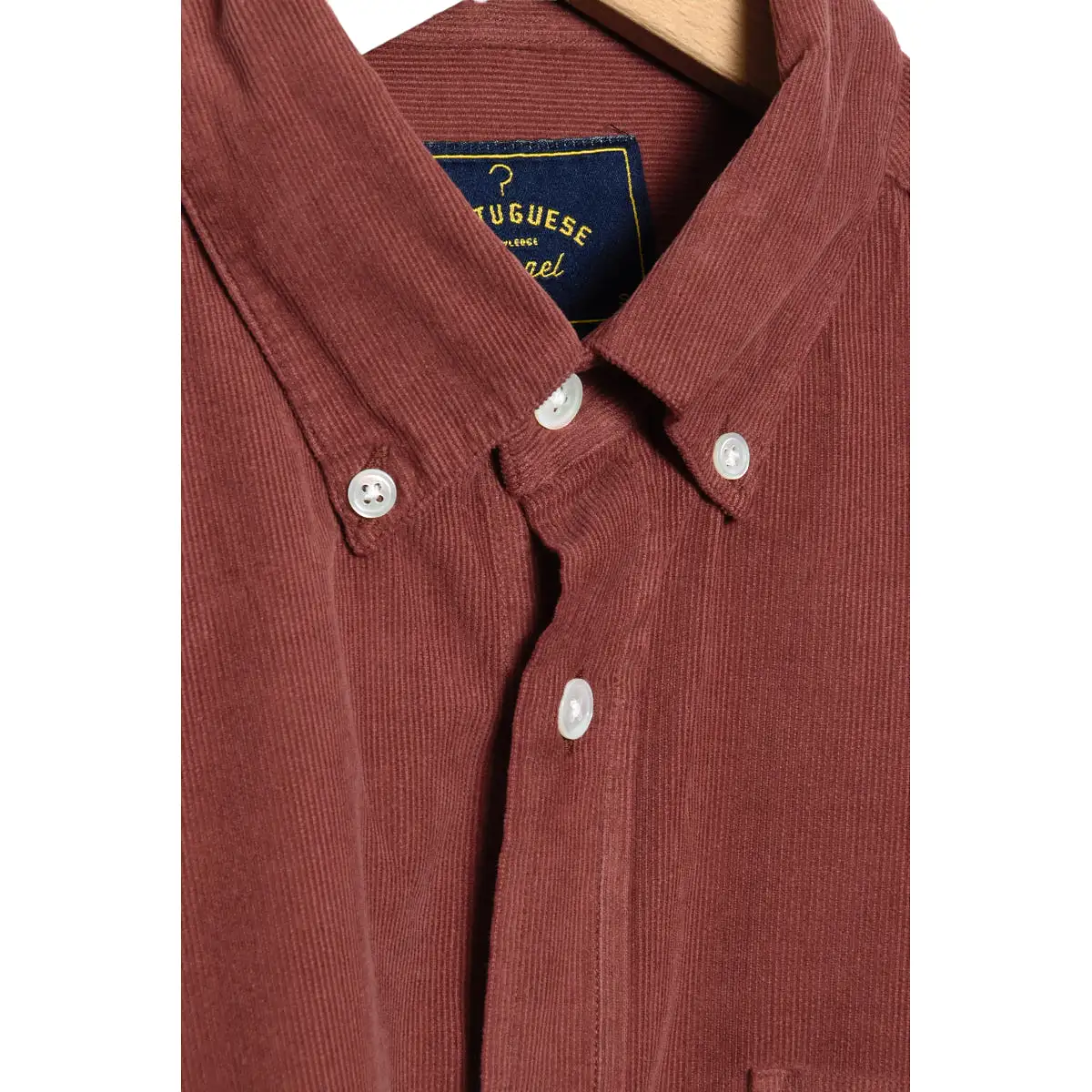 Portuguese Flannel Cord Button Down bordeaux