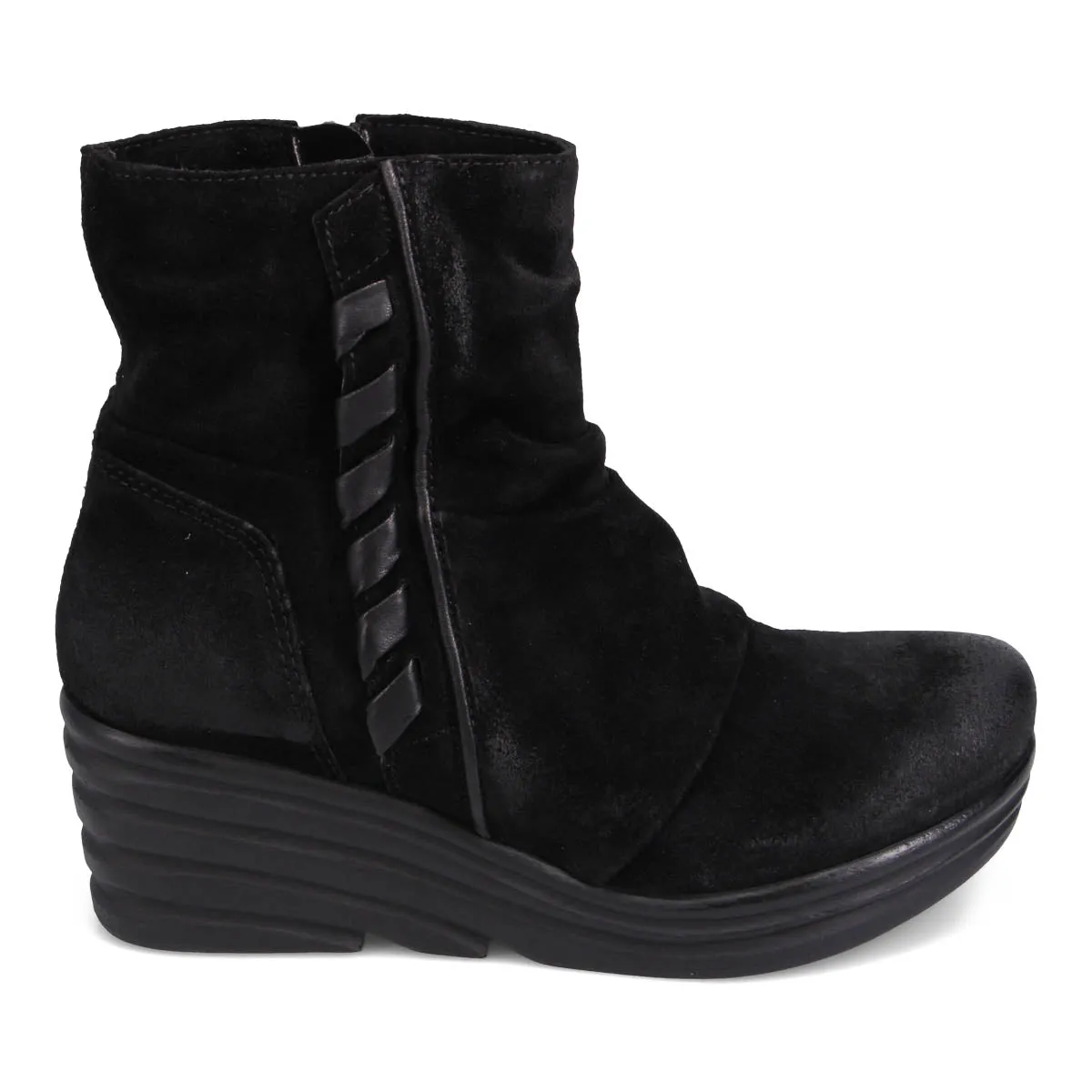 Zola Wedge Boot